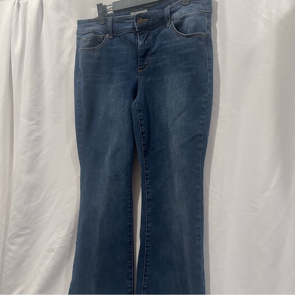 Chico’s So Slimming Women's Dark Blue Flare Jeans Sz 1 (8-10) - Picture 3 of 10